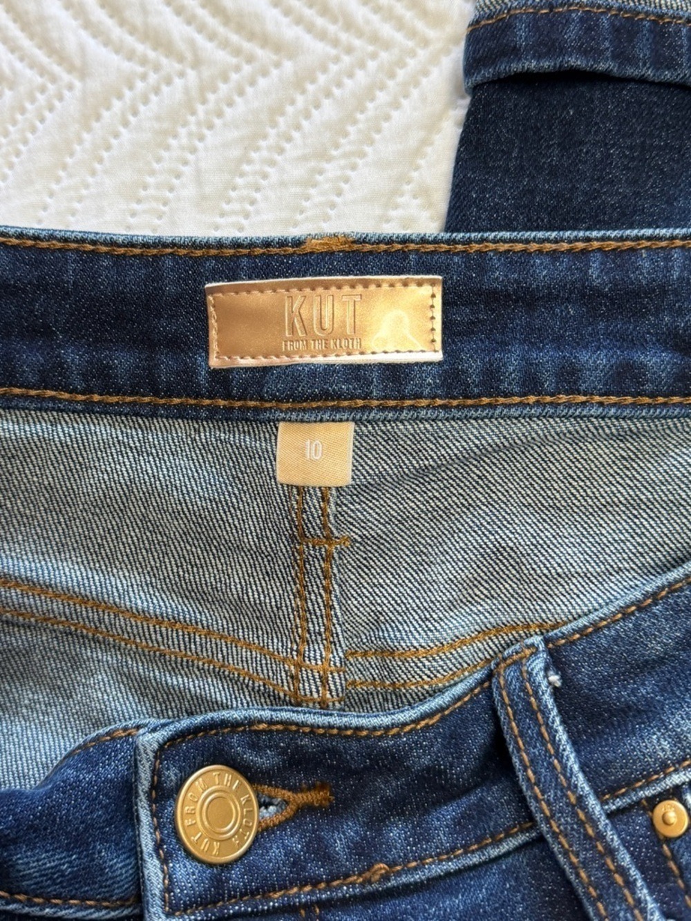 KUT from the Kluth Women’s Sienna High Rise Wide Leg Denim Jeans. Size 10 - Picture 6 of 6